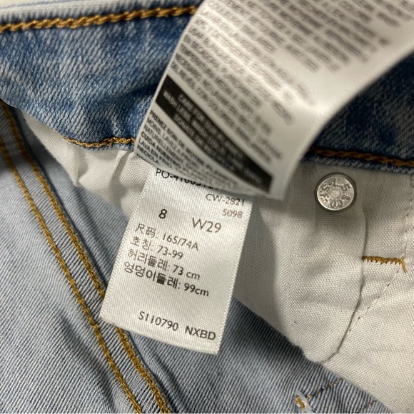 Denizen by Levi’s Light Wash Cuffed Jean Shorts Size 8/29 - Picture 5 of 5